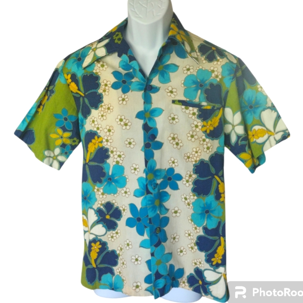 Vintage 60s Pacific Isle Creations Of Hawaii Men's Floral Tropical Shirt Small